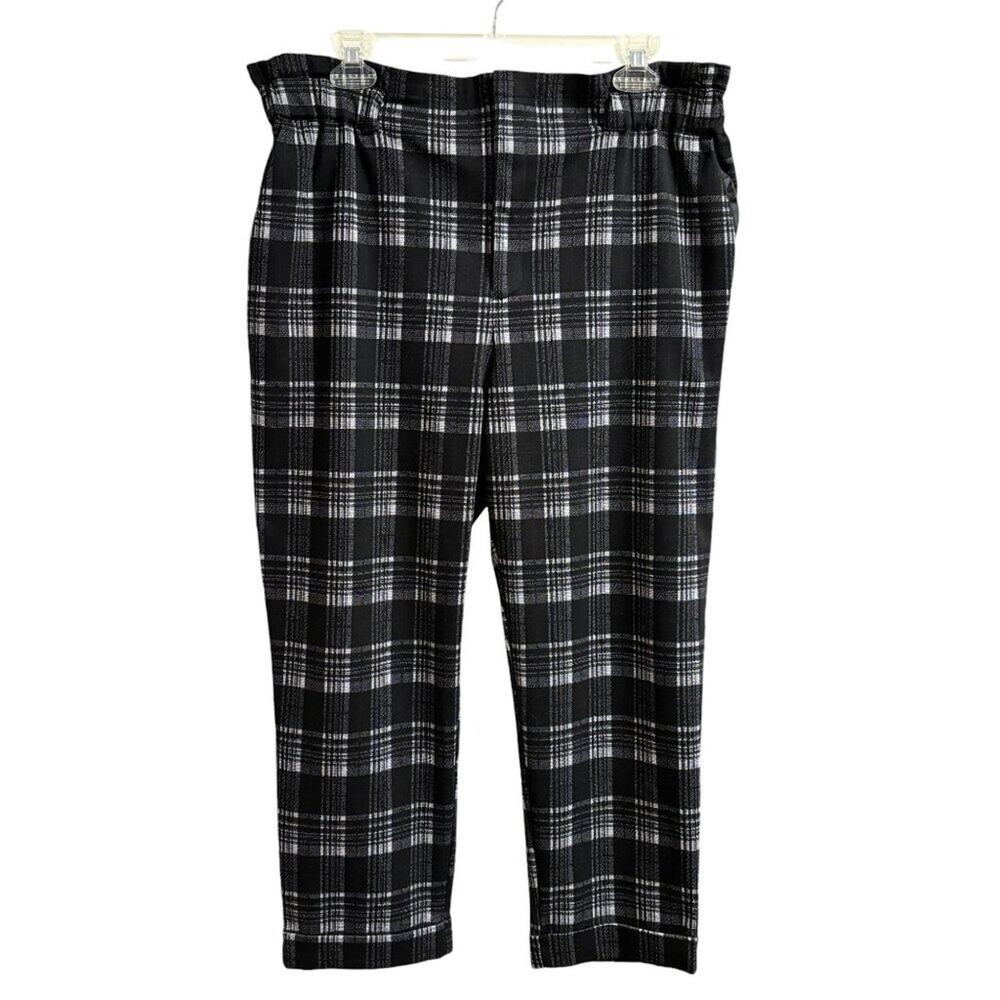 ROMEO & JULIET COUTURE Paperbag Waist Cropped Plaid Pants in Black Gray SZ L